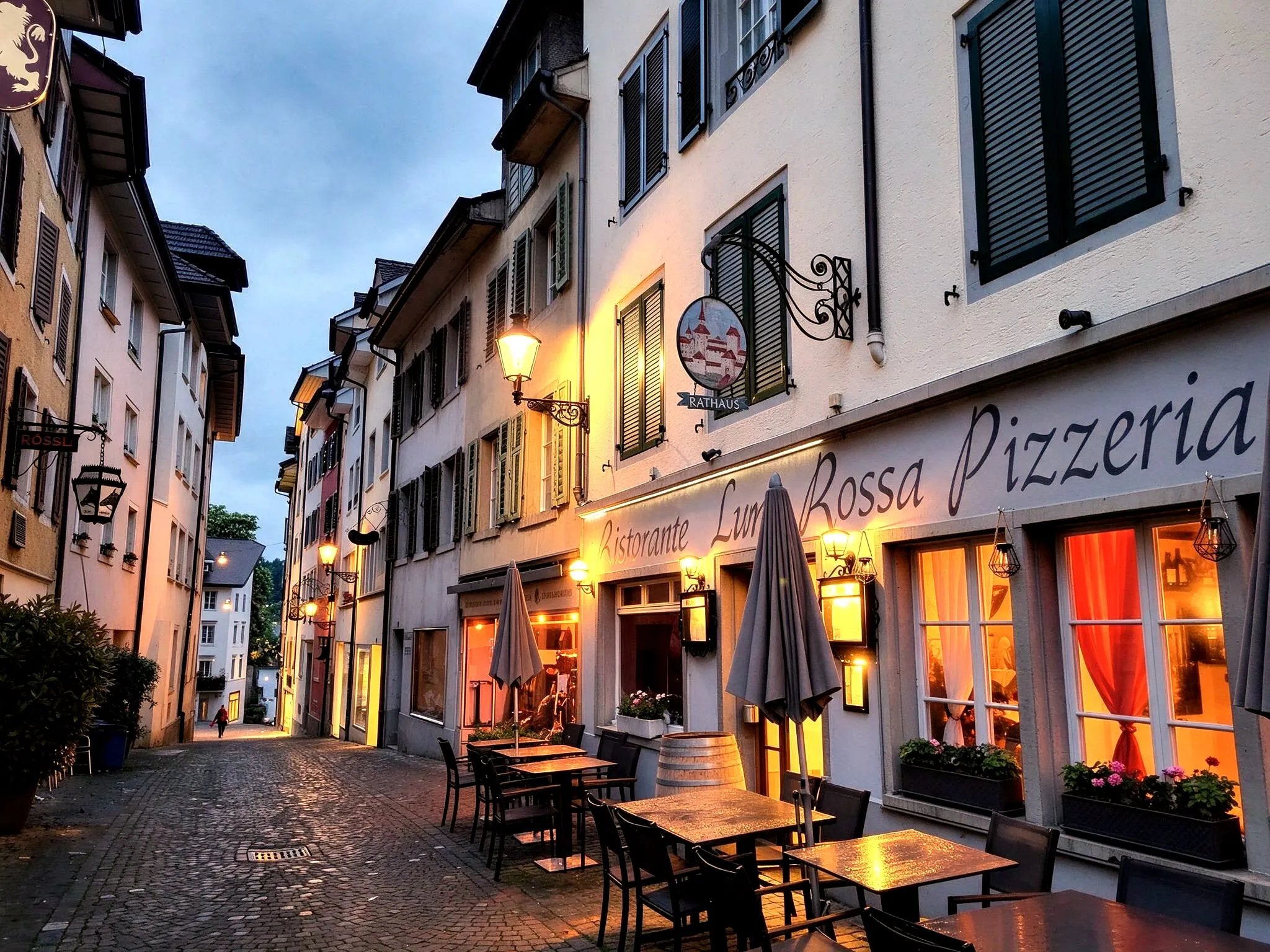 Ristorante Luna Rossa in der historischen Altstadt von Bremgarten